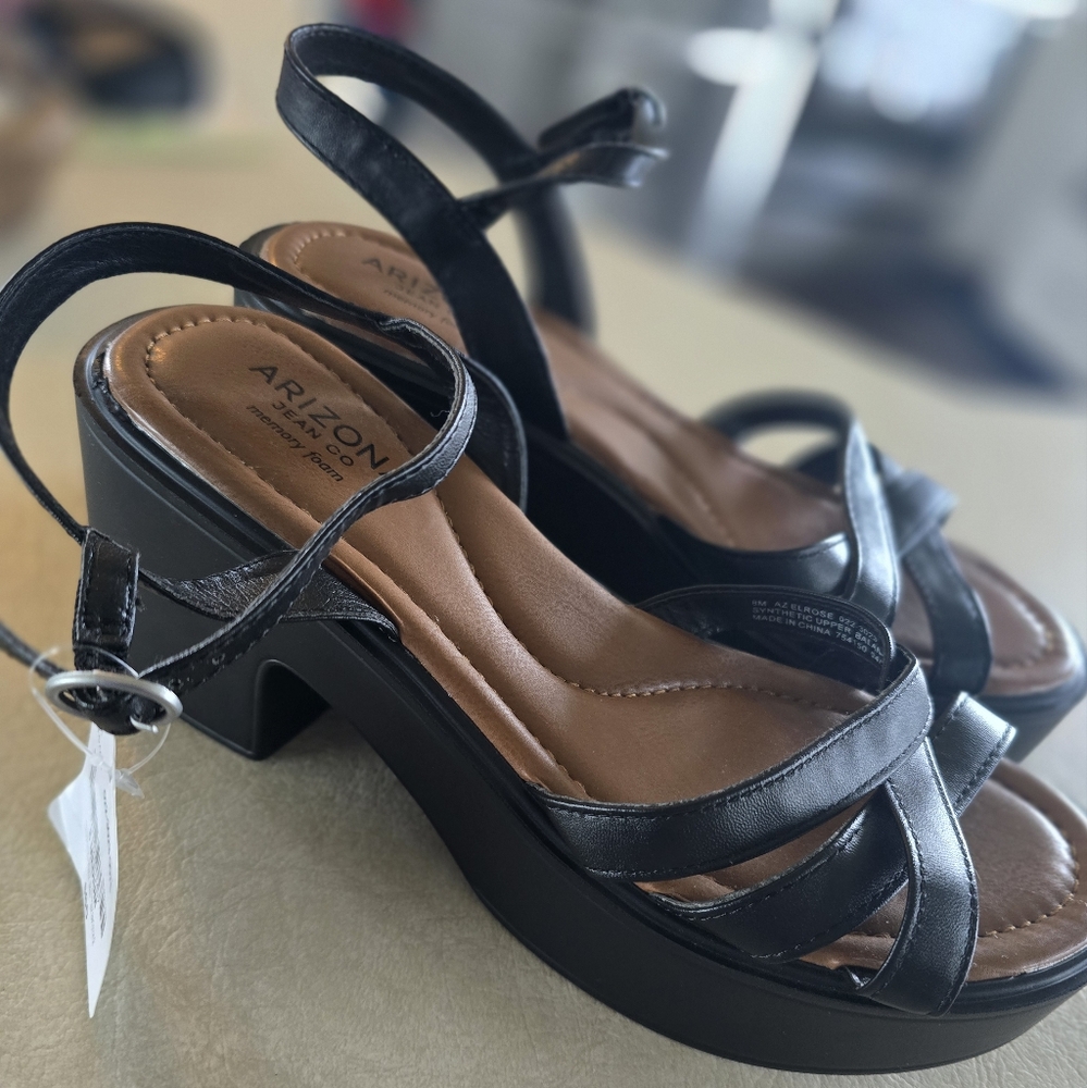 Arizona Jean Company Women's Black Strappy Sandals